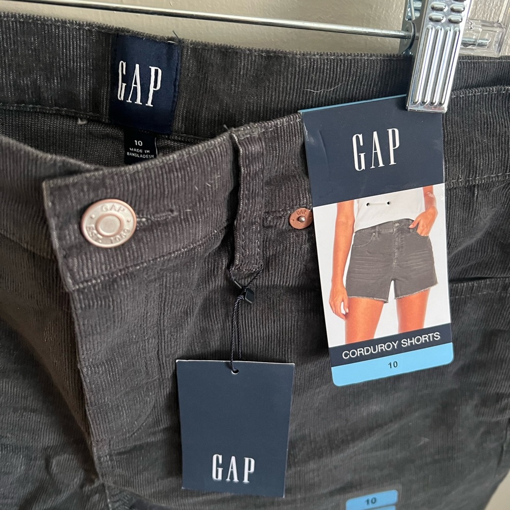 Gap corduroy shorts